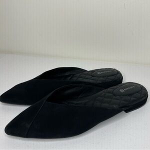 Birdies pointed toe black slip on mules size 9